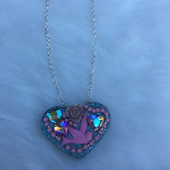 Sparrow and heart necklace rockabilly - Picture 5 of 5